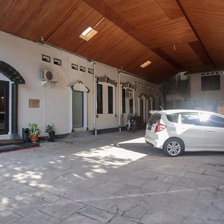Hotel Reddoorz Near Jalan Sudirman Padang Extérieur photo