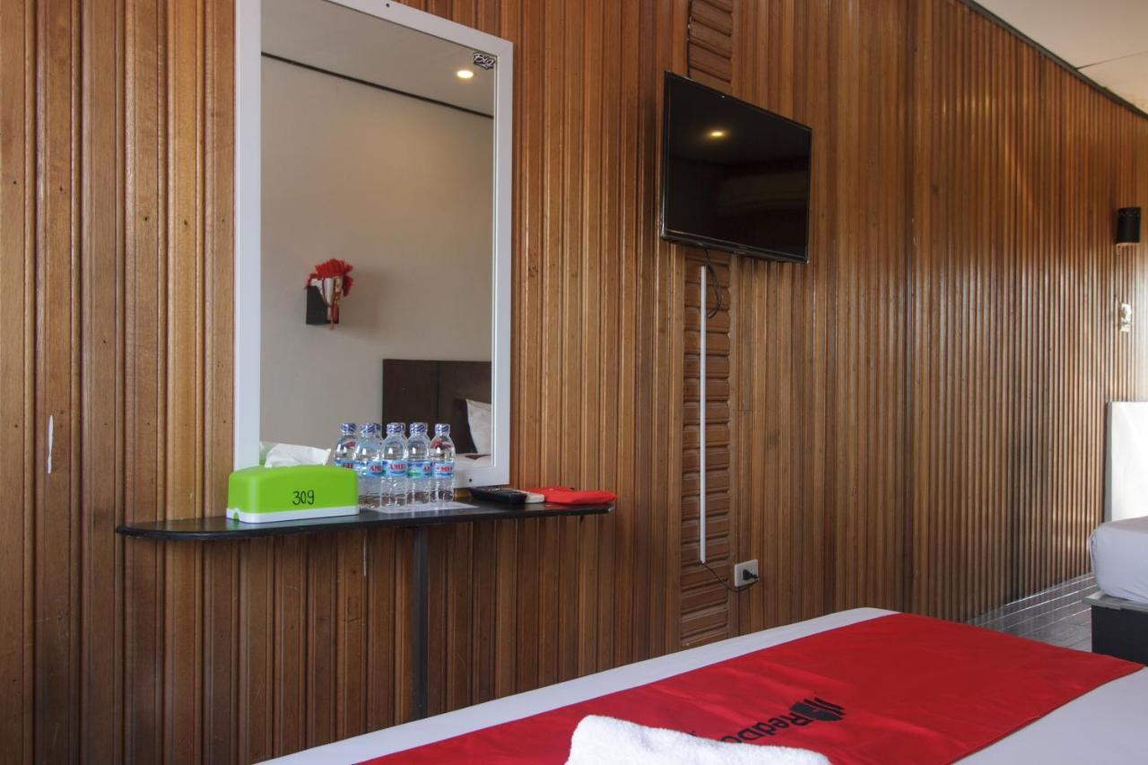 Hotel Reddoorz Near Jalan Sudirman Padang Extérieur photo